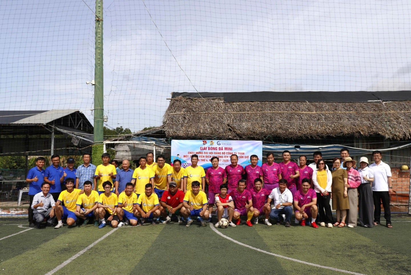Kết Nối Trẻ – Giao Bóng Hay: Chi đoàn Trung tâm Quản lý  Hạ tầng kỹ thuật tham gia Giải bóng mini Cần Giờ 2025